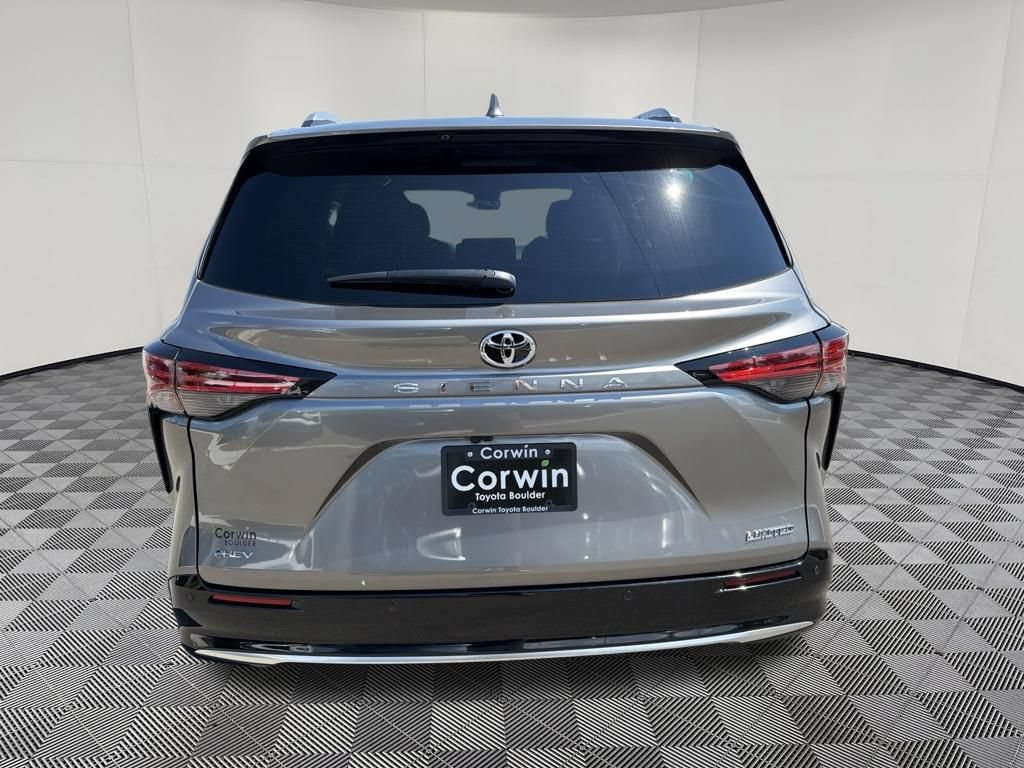 Used 2026 Toyota Sienna Limited FWD image 8