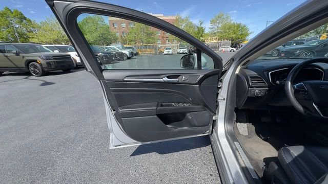 Used 2020 Ford Fusion Energi Titanium image 10