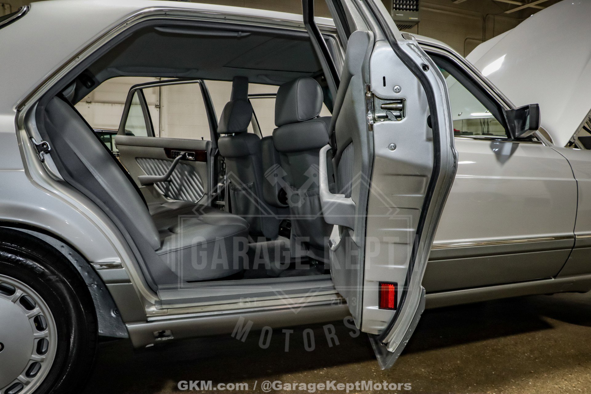 Used 1991 Mercedes-Benz 560 SEL image 82