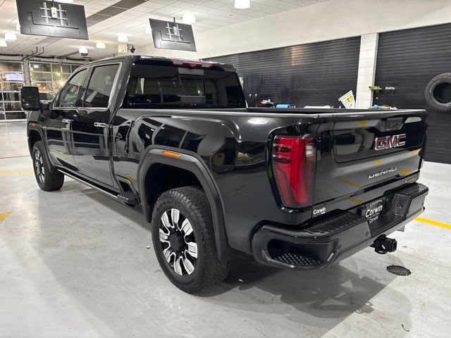 Used 2024 GMC Sierra 2500 Denali w/ Denali Reserve Package AWD/4WD image 4