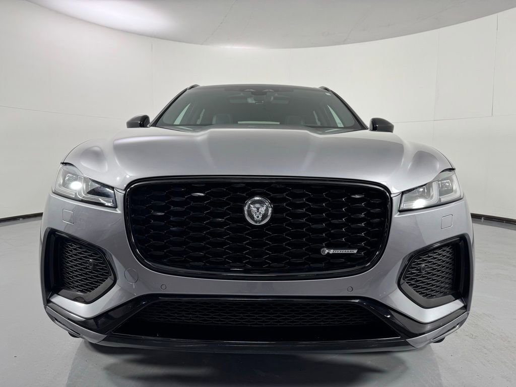 Used 2025 Jaguar F-PACE R-Dynamic S image 2