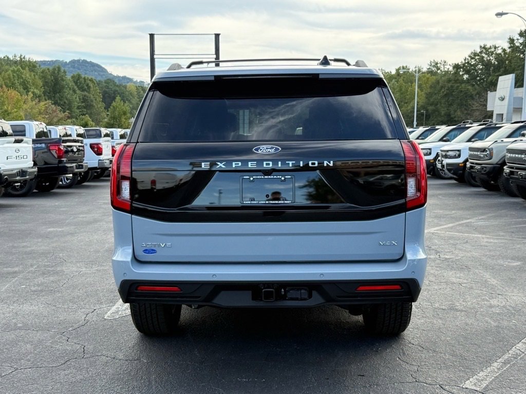 New 2025 Ford Expedition Max Active image 5