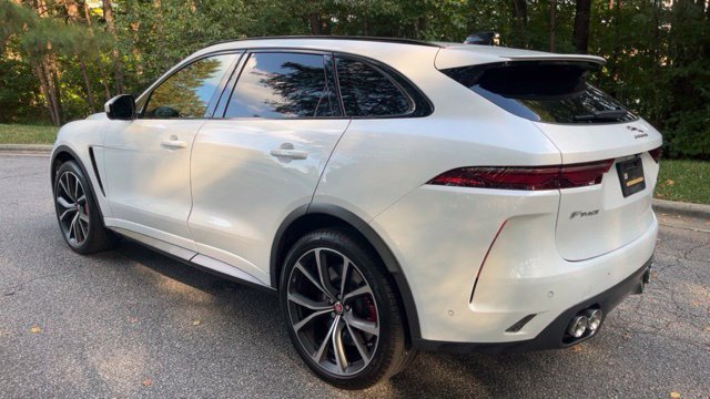 Certified 2023 Jaguar F-PACE SVR AWD/4WD image 7
