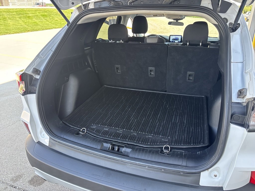 Used 2022 Ford Escape SE image 29