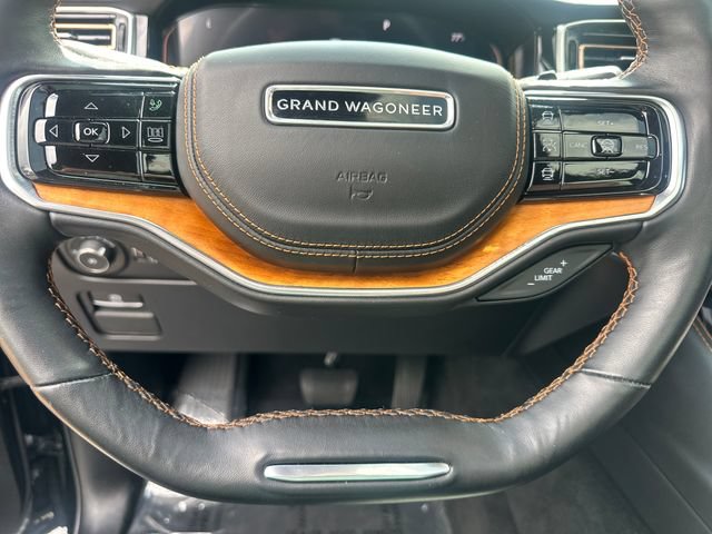 Used 2022 Jeep Grand Wagoneer Series III w/ Flexible Seating Group AWD/4WD image 21