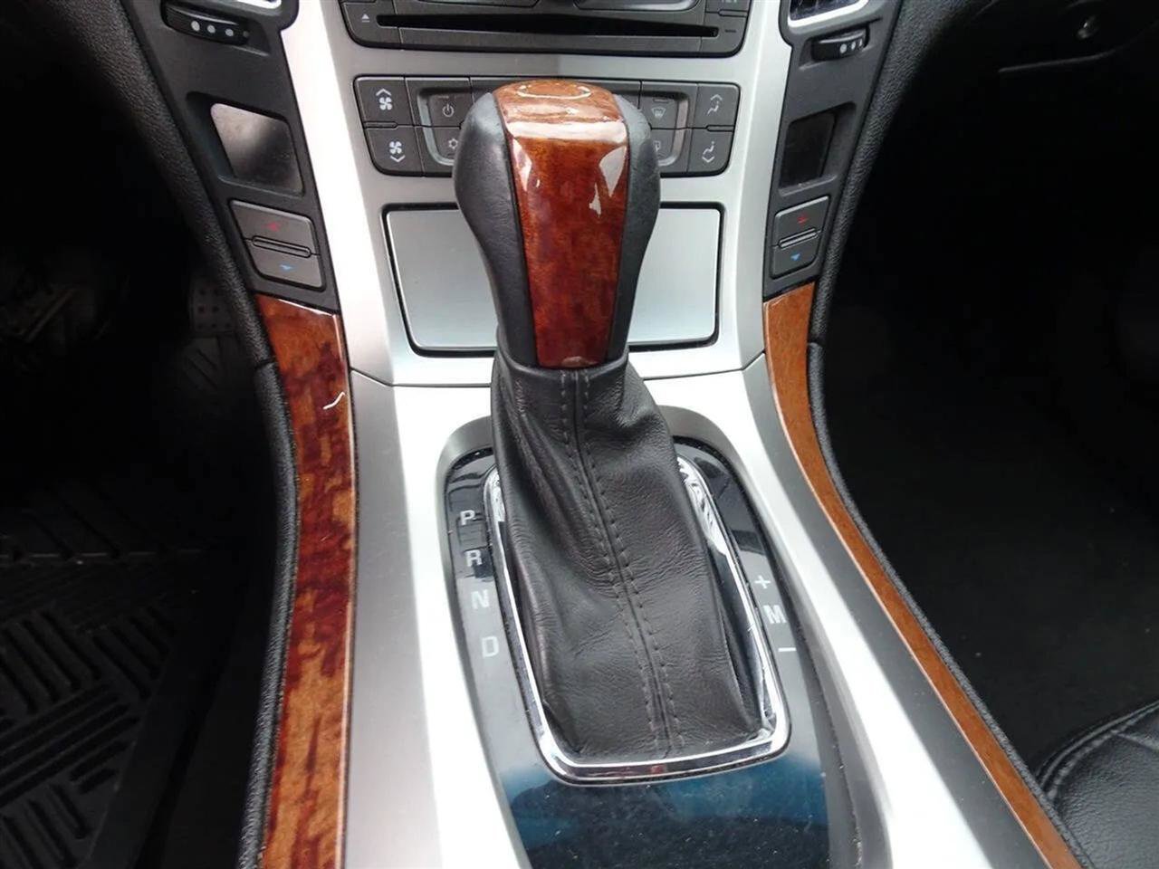 Used 2008 Cadillac CTS 3.6 w/ Wood Trim Package RWD image 28