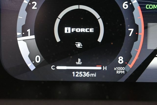 Used 2025 Toyota 4Runner Limited AWD/4WD image 11