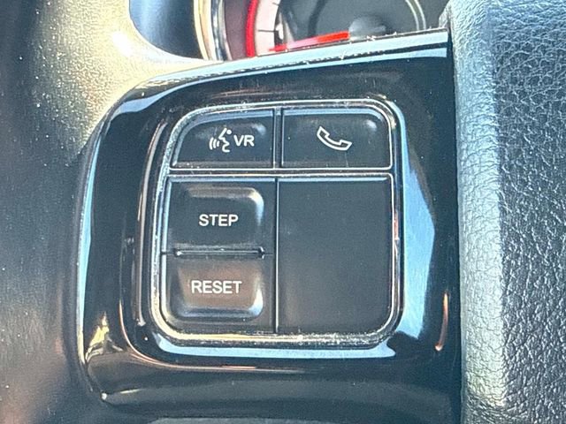 Used 2018 Dodge Grand Caravan SE FWD image 21