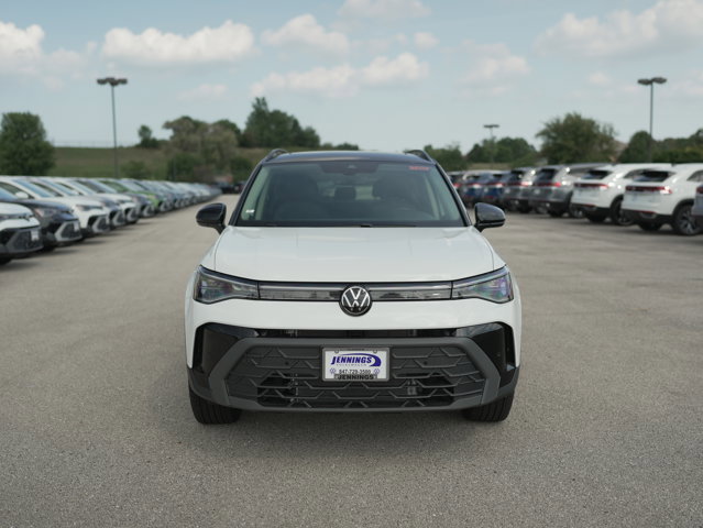 New 2025 Volkswagen Taos SE AWD/4WD image 3