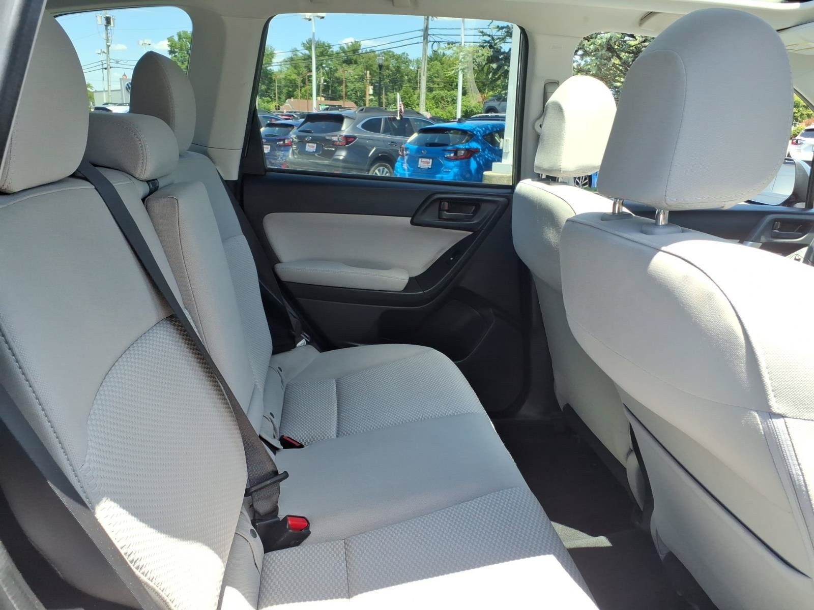 Used 2015 Subaru Forester 2.5i Premium w/ Popular Package #1 AWD/4WD image 9