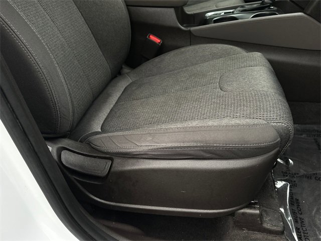 Used 2019 Hyundai Santa Fe SE image 10