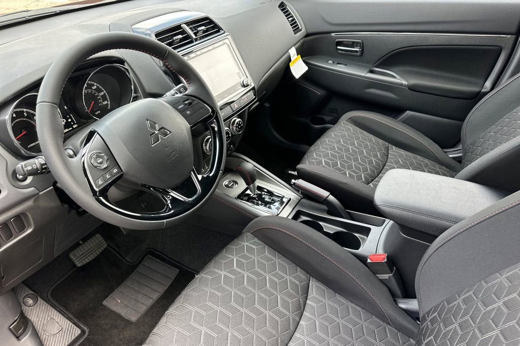 New 2025 Mitsubishi Outlander Sport LE image 11