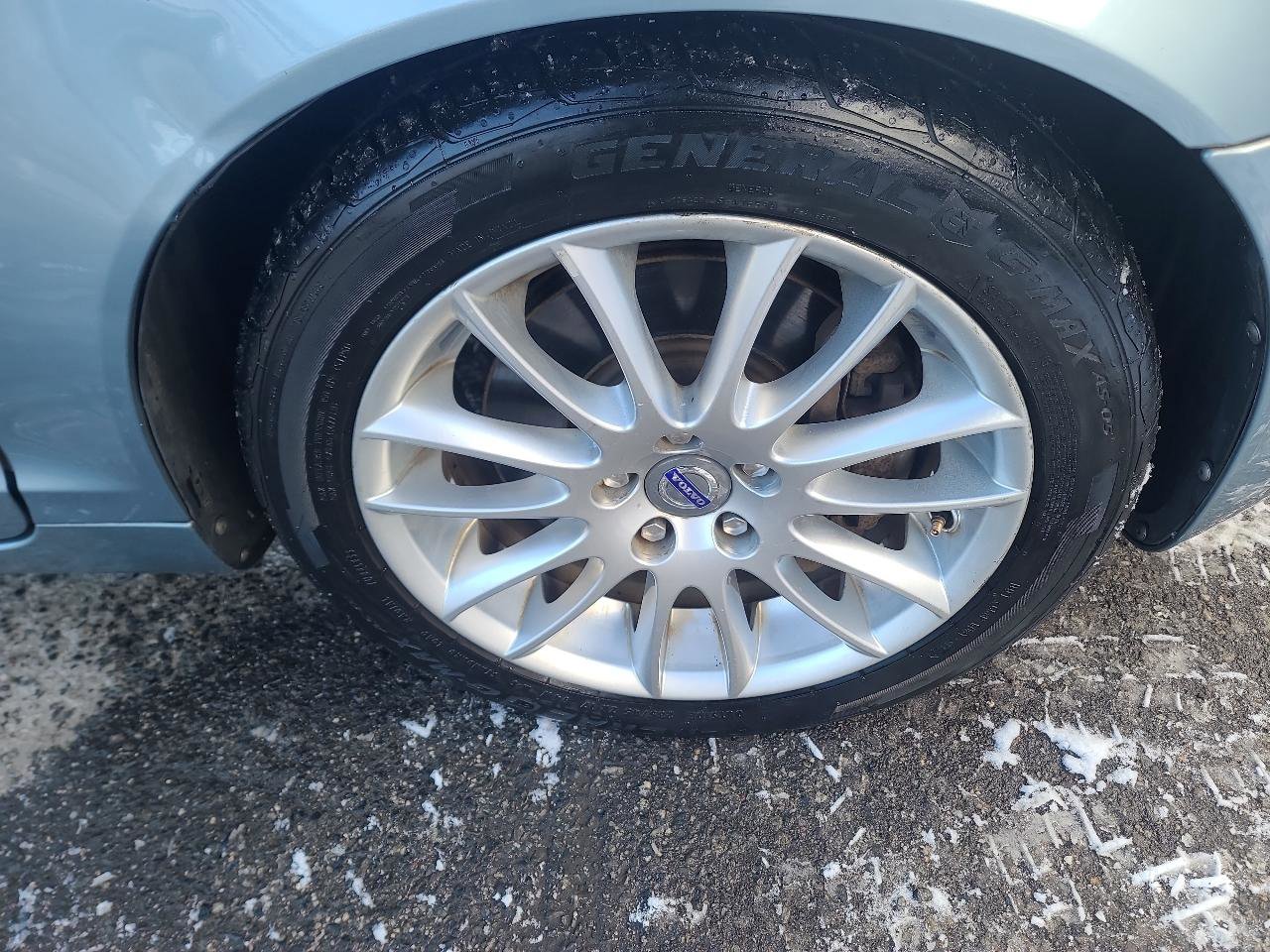 Used 2009 Volvo C70 T5 image 24