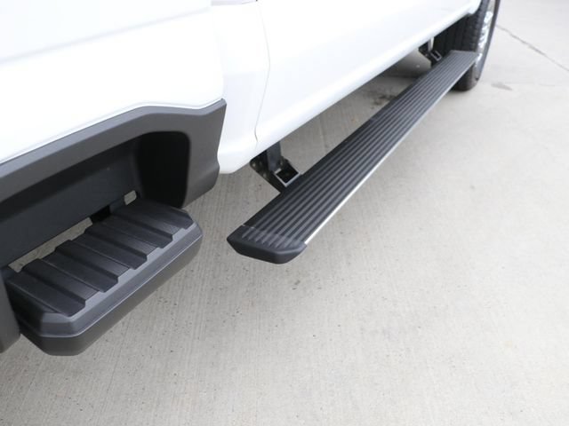 Used 2026 Ford F350 Lariat w/ Lariat Ultimate Package AWD/4WD image 9