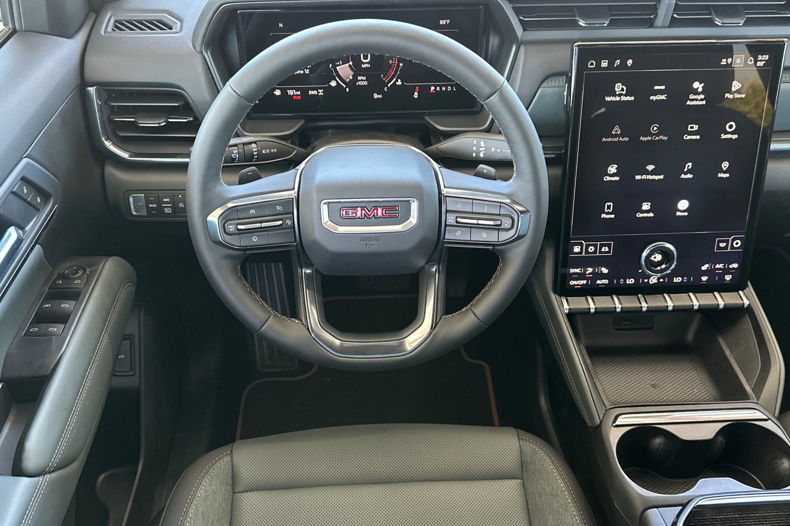 Used 2026 GMC Terrain AT4 image 15