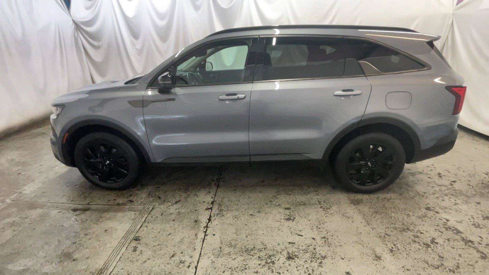 Used 2021 Kia Sorento S w/ Panoramic Sunroof Package AWD/4WD image 12