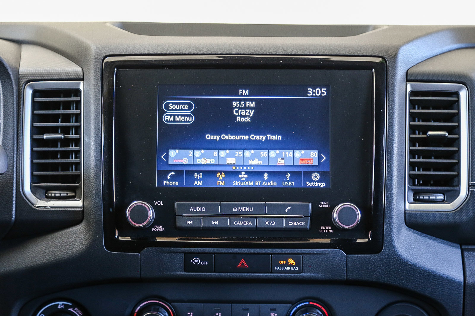 Used 2023 Nissan Frontier SV w/ Technology Package image 14