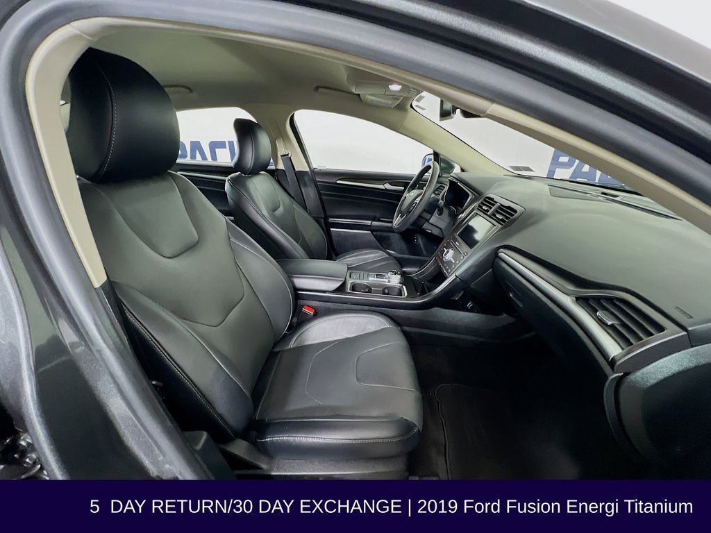 Used 2019 Ford Fusion Energi Titanium image 32