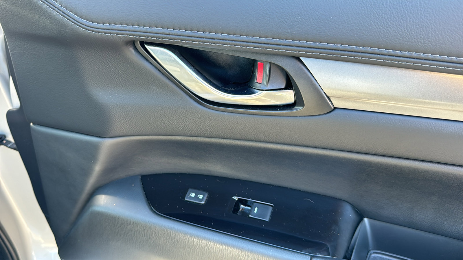 Used 2024 MAZDA CX-5 AWD 2.5 S w/ Preferred Package image 26