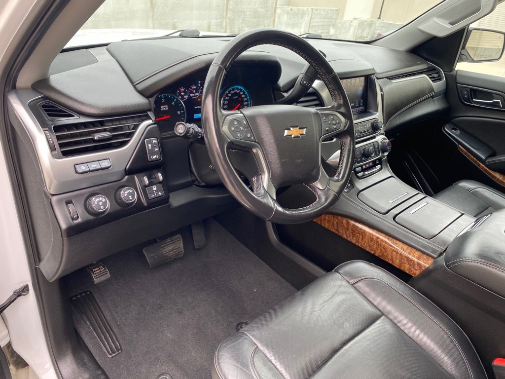 Used 2020 Chevrolet Suburban Premier AWD/4WD image 9