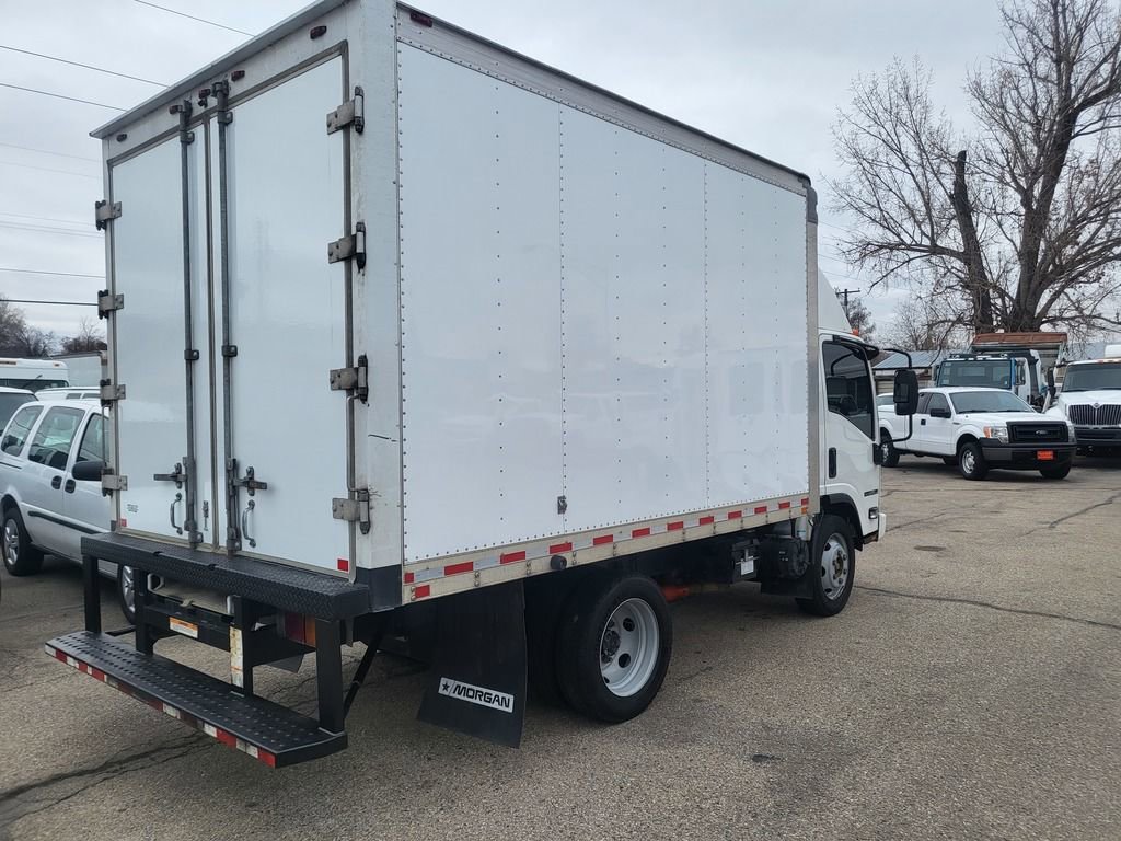 Used 2018 Isuzu NPR image 3