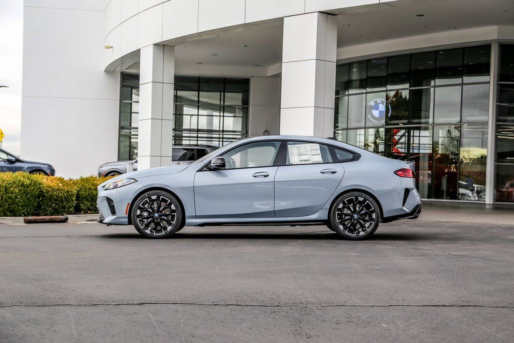 New 2026 BMW M235i xDrive w/ Technology Package image 2