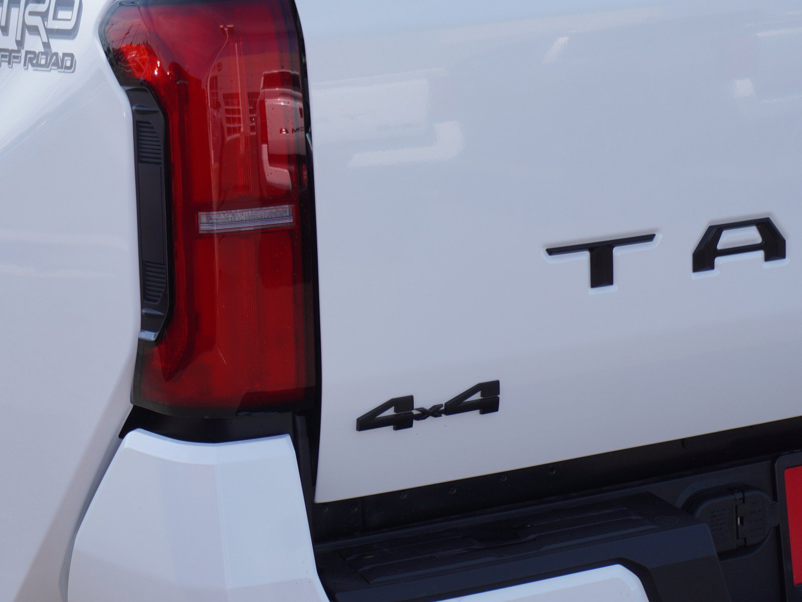 New 2026 Toyota Tacoma TRD Off-Road w/ TRD Off Road Upgrade Package AWD/4WD image 10