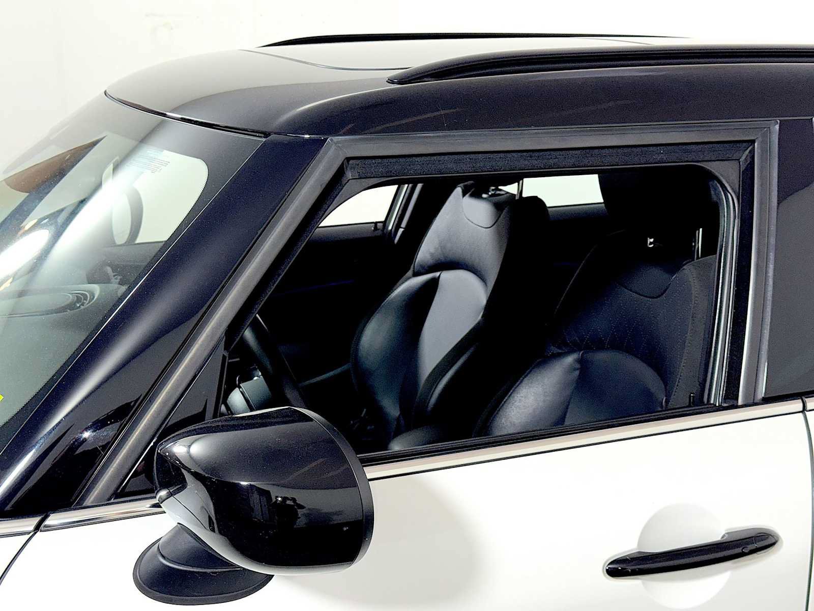 Certified 2023 MINI Cooper S w/ Signature Upholstery Package FWD image 28