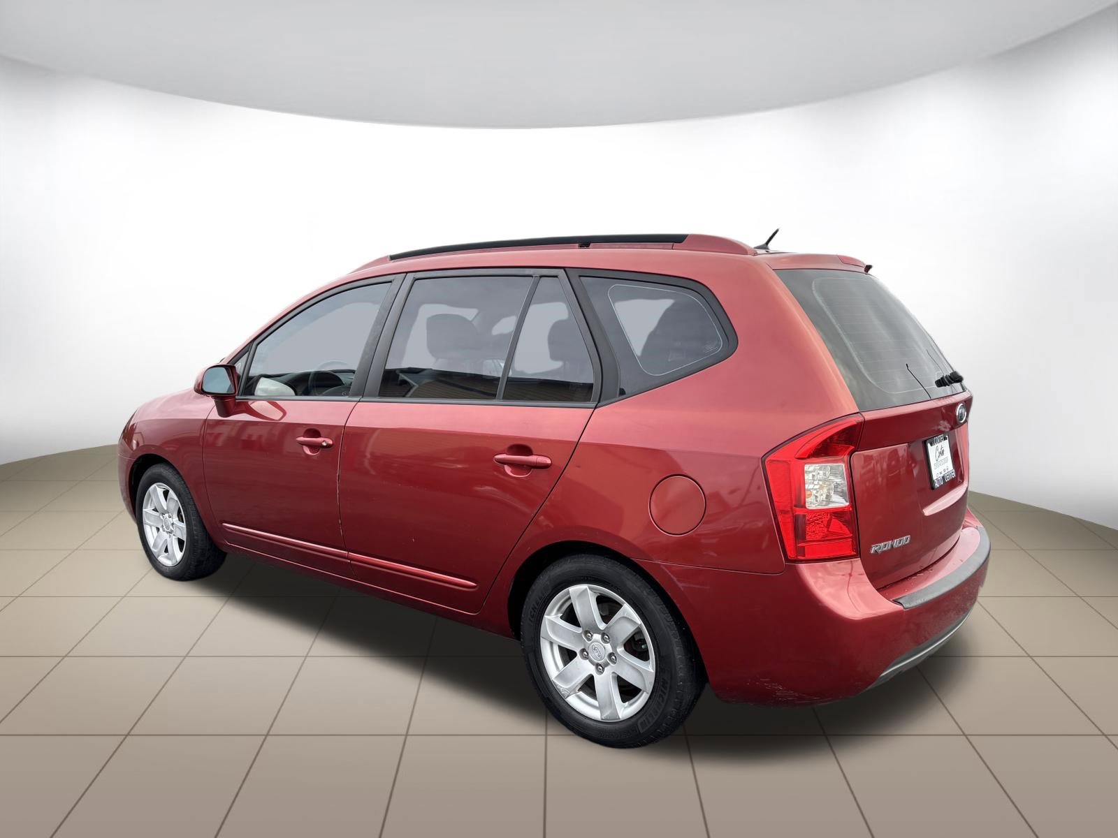 Used 2007 Kia Rondo LX w/ Convenience Pkg image 5