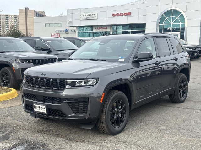 New 2026 Jeep Grand Cherokee Altitude AWD/4WD image 5