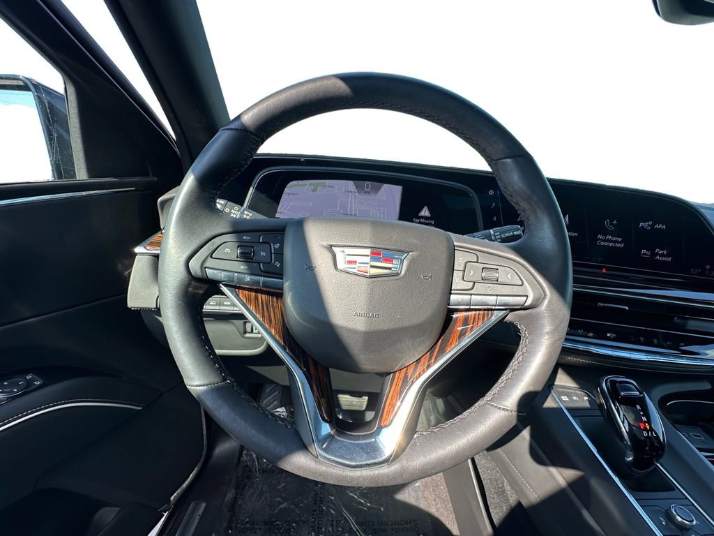 Used 2023 Cadillac Escalade Premium Luxury image 12