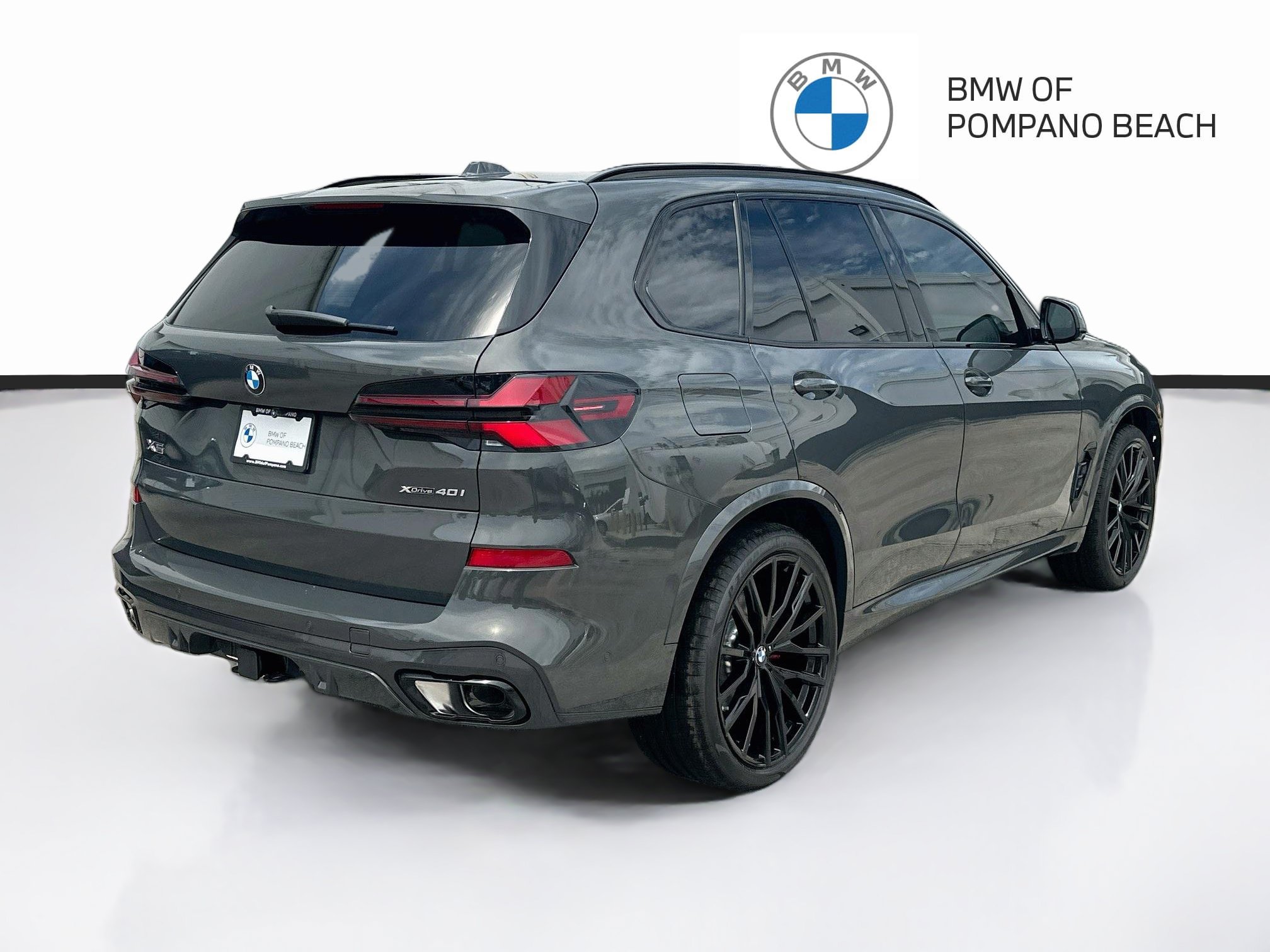 New 2026 BMW X5 xDrive40i w/ M Sport Package AWD/4WD image 6