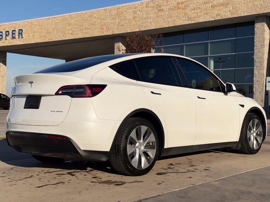 Used 2021 Tesla Model Y Long Range AWD/4WD image 16
