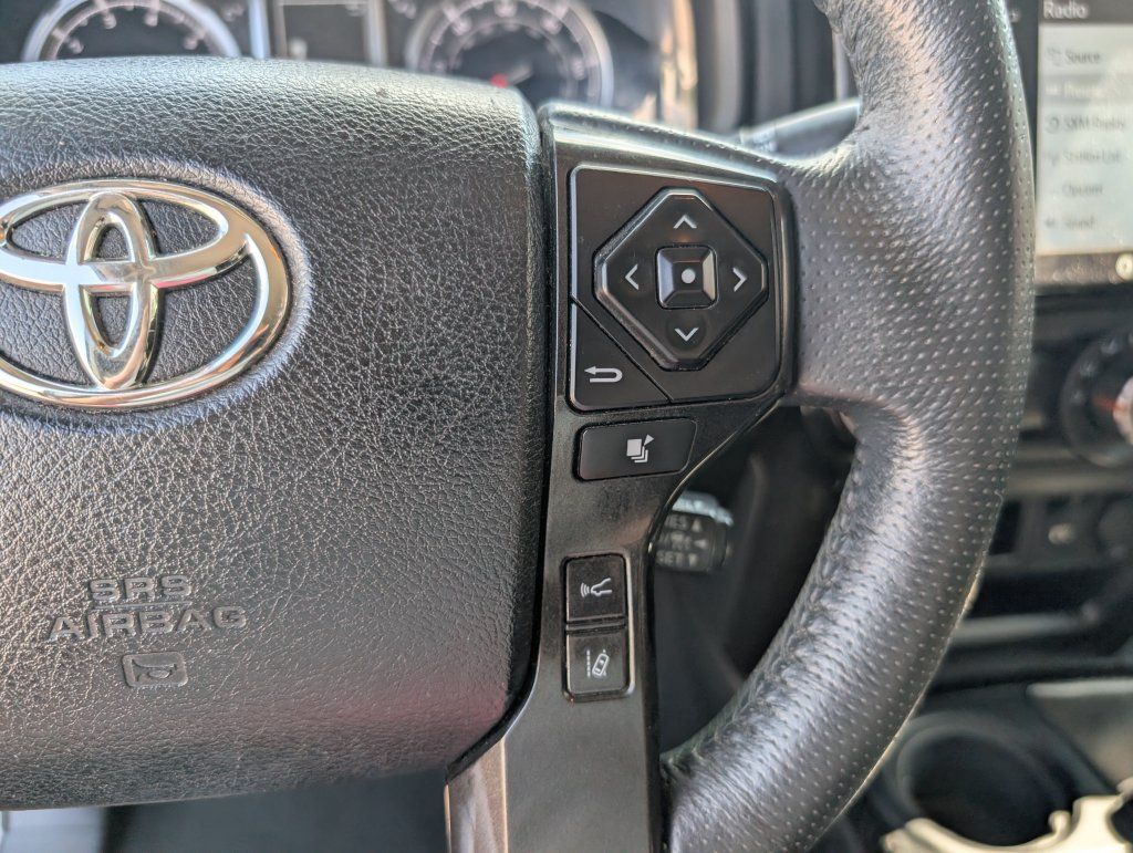Used 2020 Toyota 4Runner TRD Off-Road AWD/4WD image 22