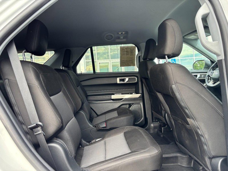 Used 2022 Ford Explorer XLT image 13