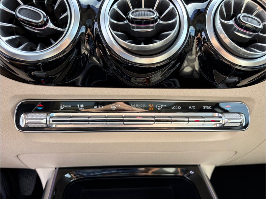 Used 2022 Mercedes-Benz GLA 250 image 28