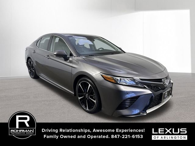 Used 2019 Toyota Camry XSE image 3