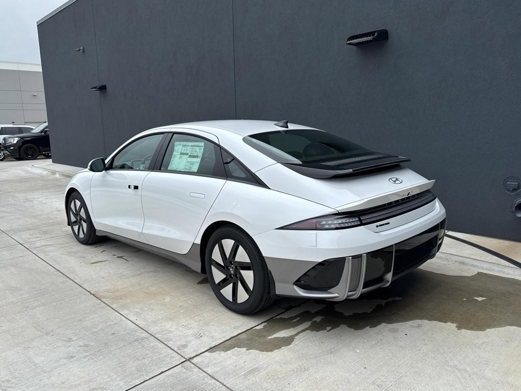 New 2025 Hyundai Ioniq 6 SE image 24