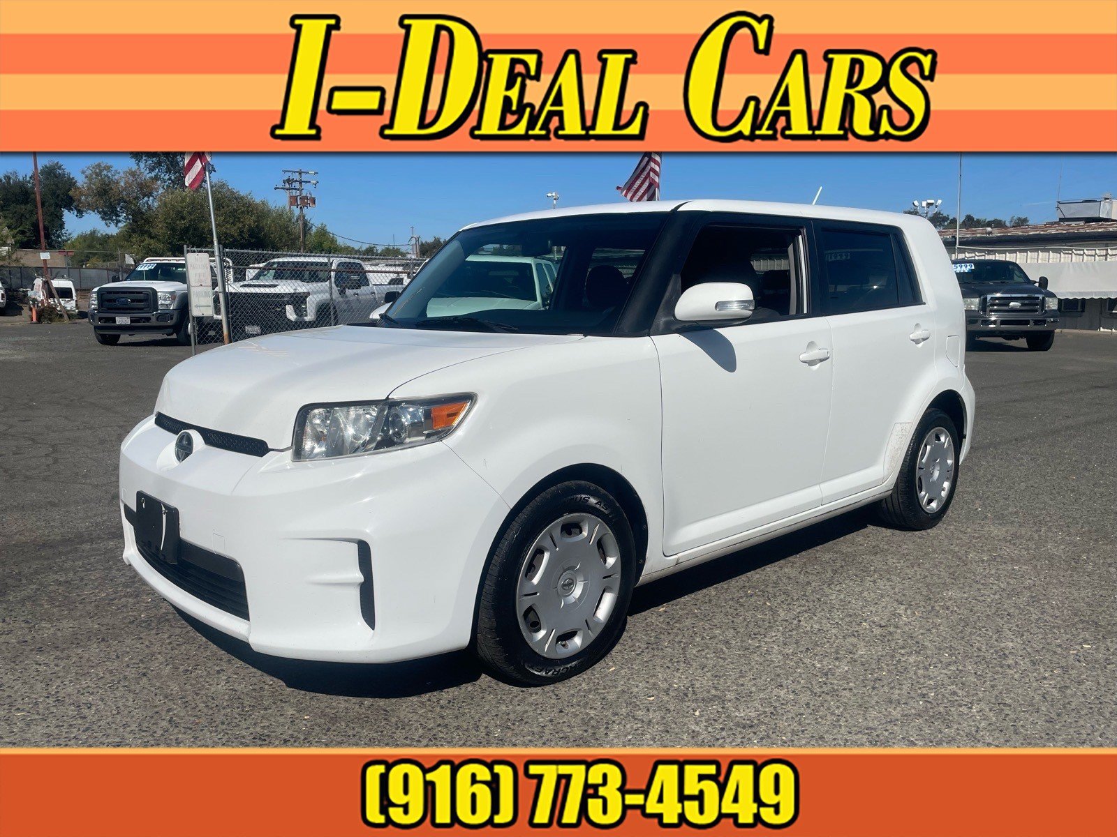 Used 2012 Scion xB FWD image 1