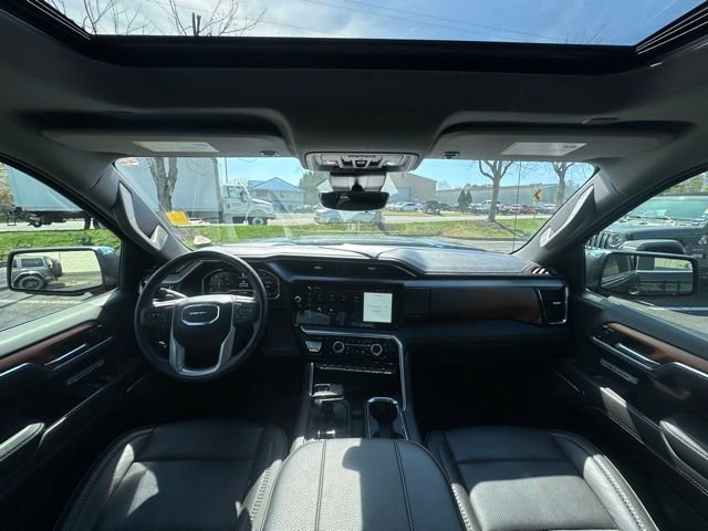 Used 2023 GMC Sierra 1500 Denali w/ Denali Reserve Package AWD/4WD image 4