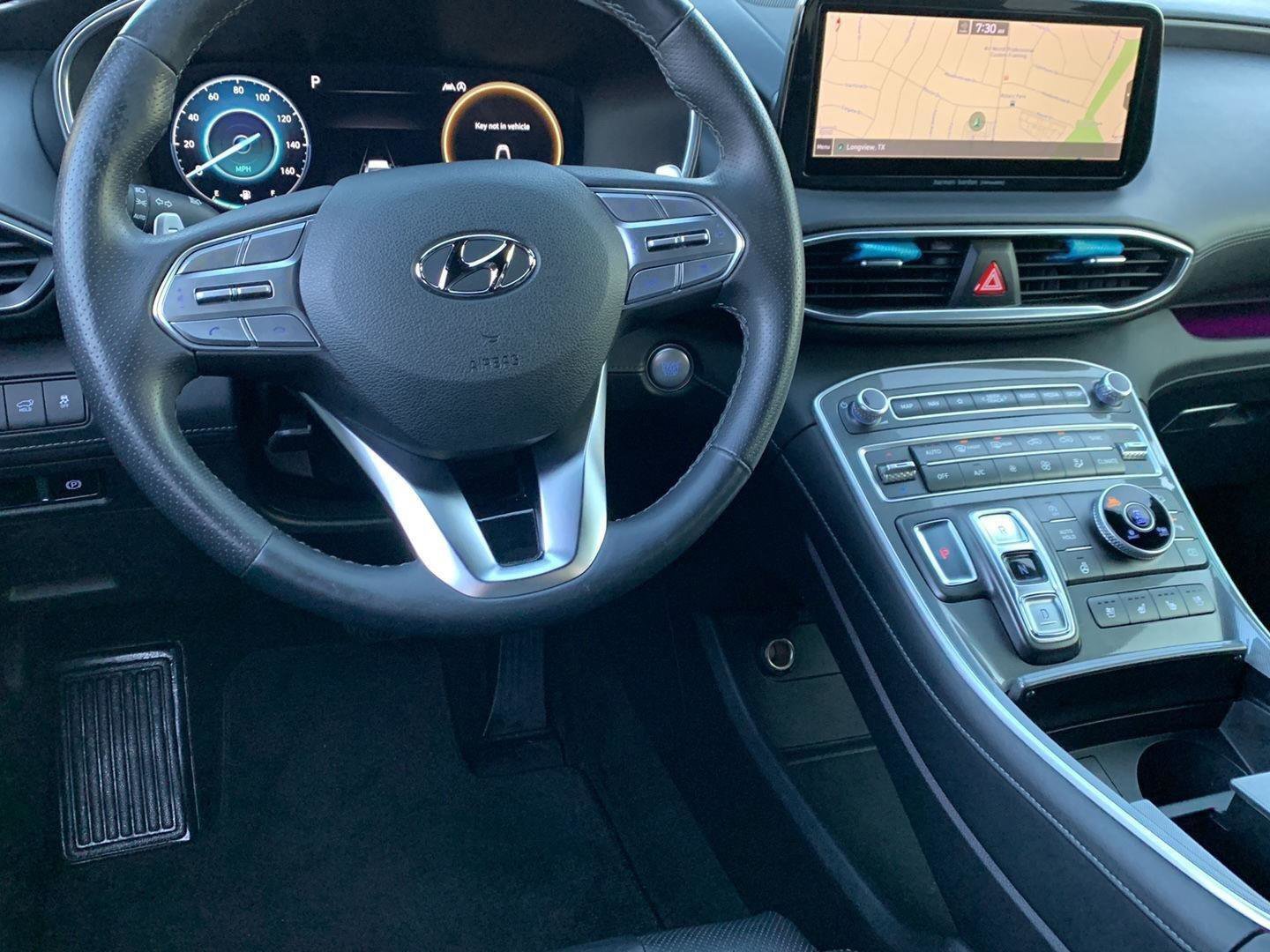 Used 2022 Hyundai Santa Fe Calligraphy image 17