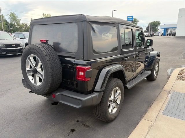 Used 2022 Jeep Wrangler Unlimited Sahara w/ LED Lighting Group AWD/4WD image 7