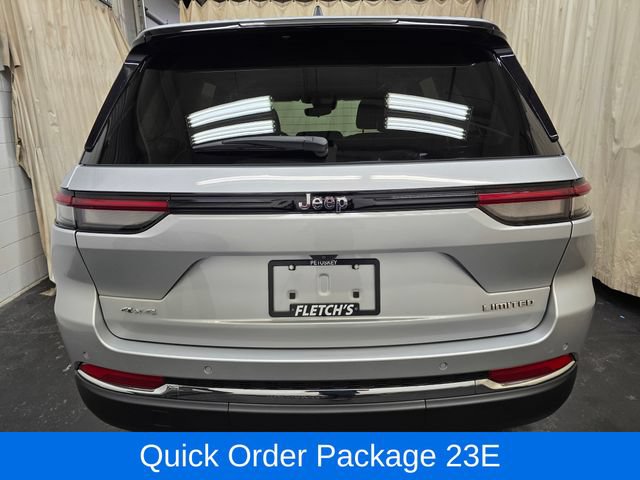 Used 2023 Jeep Grand Cherokee Limited AWD/4WD image 8