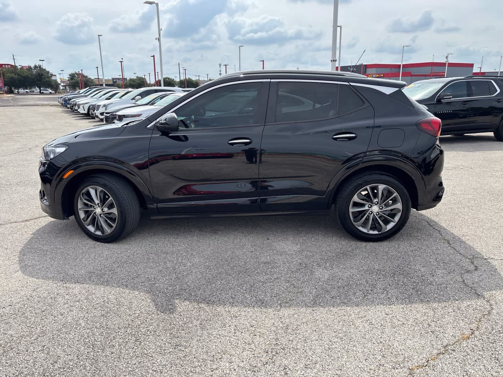 Used 2021 Buick Encore GX Preferred w/ Sport Touring Package FWD image 8