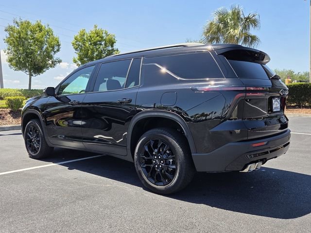 Used 2026 Chevrolet Traverse LT w/ Midnight/Sport Edition image 4