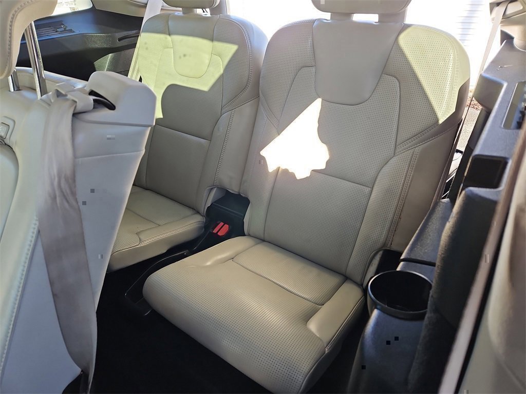 Used 2017 Volvo XC90 T8 Inscription w/ Luxury Package image 36
