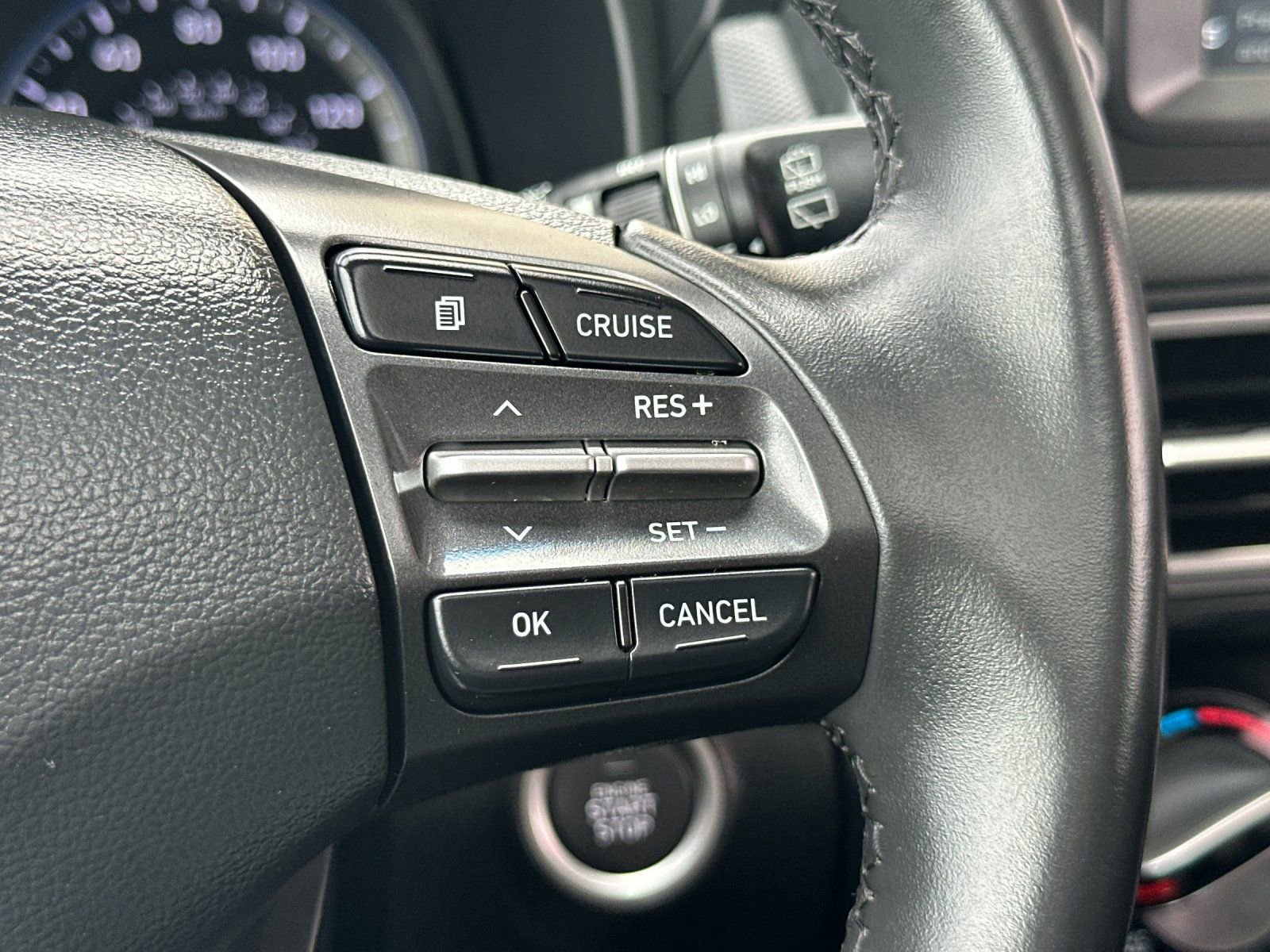 Used 2021 Hyundai Kona SEL Plus AWD/4WD image 27