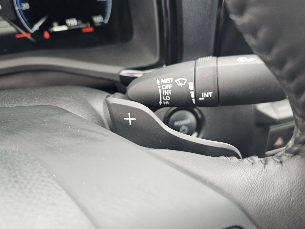 Used 2025 Toyota Camry XSE FWD image 14