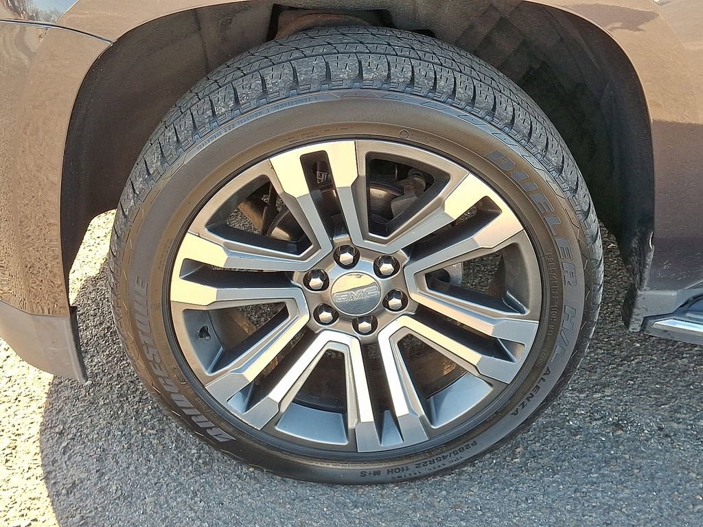 Used 2018 GMC Yukon Denali image 29