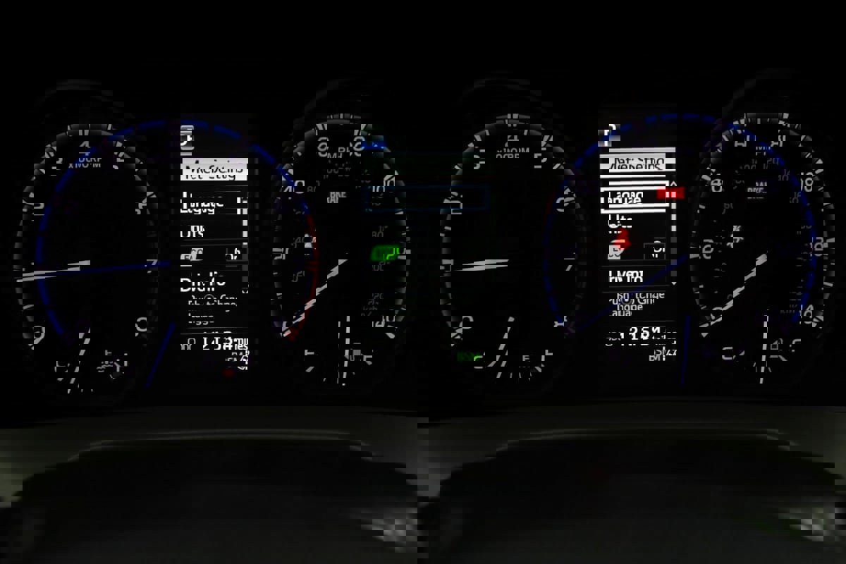 Used 2017 Toyota RAV4 XLE image 15